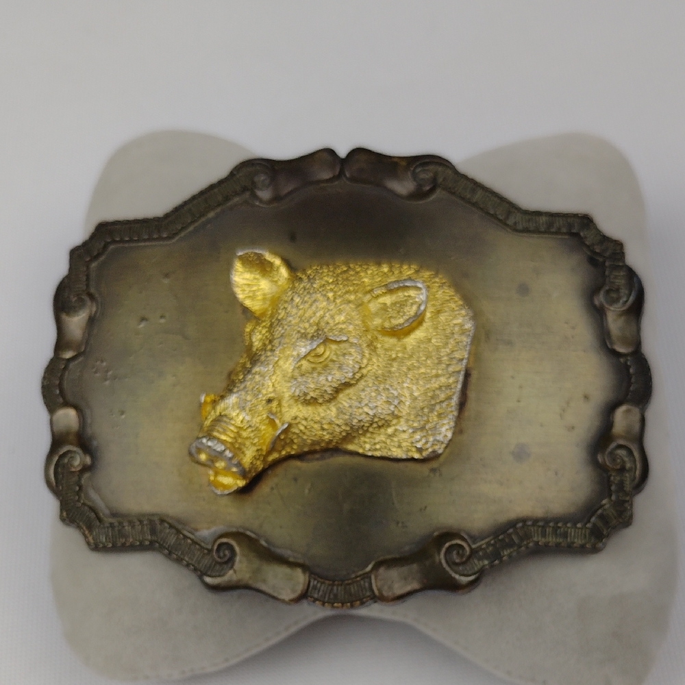 Raintree Vintage Wild Boar Head Belt Buckle.